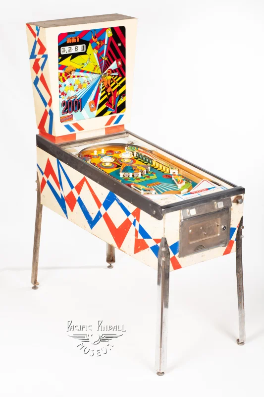 2001-525-34.jpg pinball machine - Preview image showing playfield artwork and design details