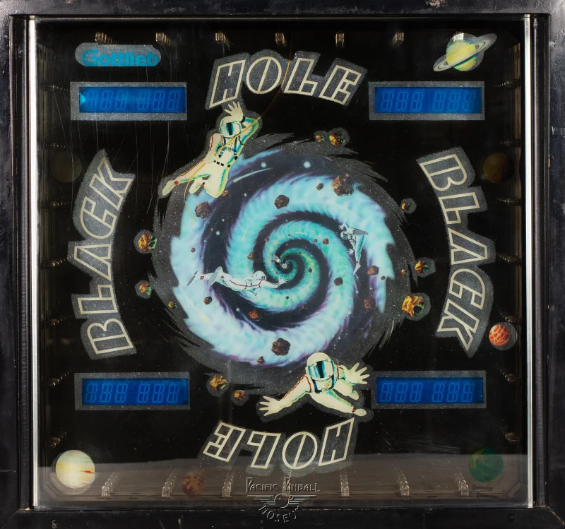black-hole-457-bg.jpg pinball machine - Preview image showing playfield artwork and design details