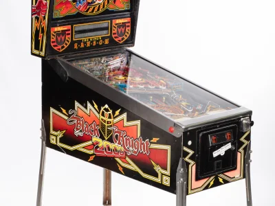 black-knight-2000-944-34.jpg pinball machine artwork