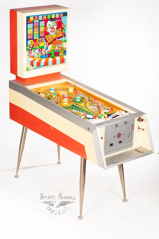 bo-bo-393-34.jpg pinball machine - Preview image showing playfield artwork and design details