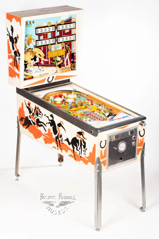 bronco-171-34.jpg pinball machine - Preview image showing playfield artwork and design details