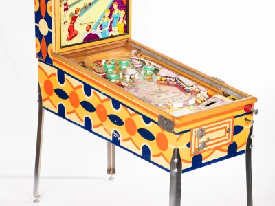 classy-bowler-302-34.jpg pinball machine artwork