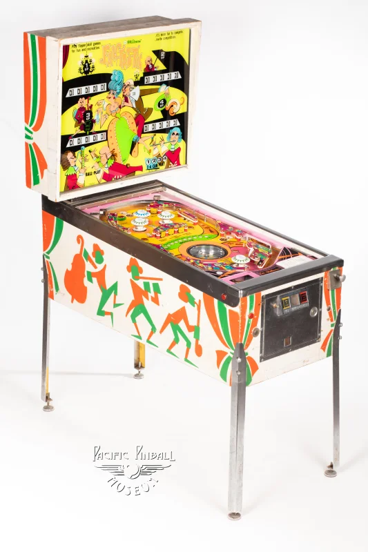 fan-tas-tic-135-34.jpg pinball machine - Preview image showing playfield artwork and design details