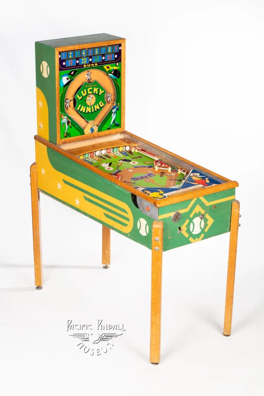 lucky-inning-222-34.jpg pinball machine - Preview image showing playfield artwork and design details