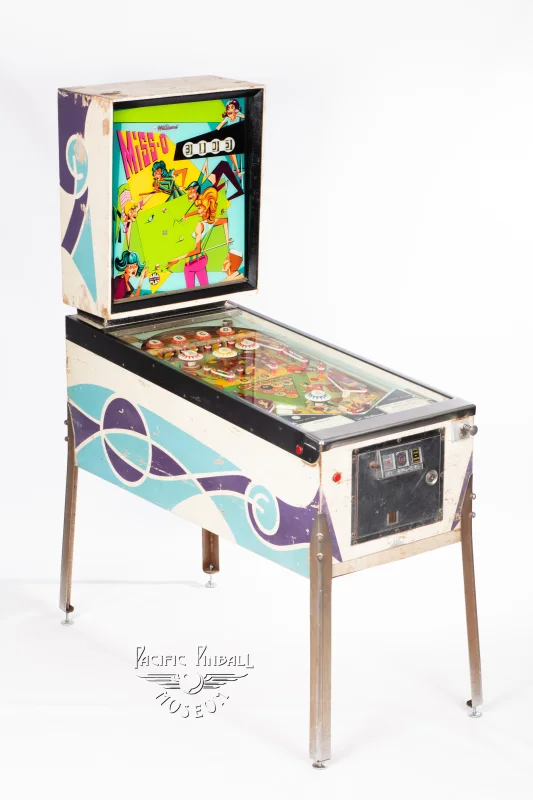 miss-o-449-34.jpg pinball machine - Preview image showing playfield artwork and design details