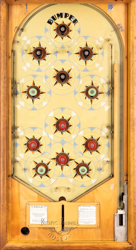 ppm-bumper-no-id-pf-print.jpg pinball machine - Preview image showing playfield artwork and design details
