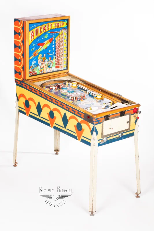 rocket-ship-379-34.jpg pinball machine - Preview image showing playfield artwork and design details