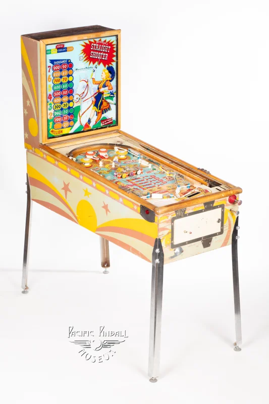 straight-shooter-382-34.jpg pinball machine - Preview image showing playfield artwork and design details
