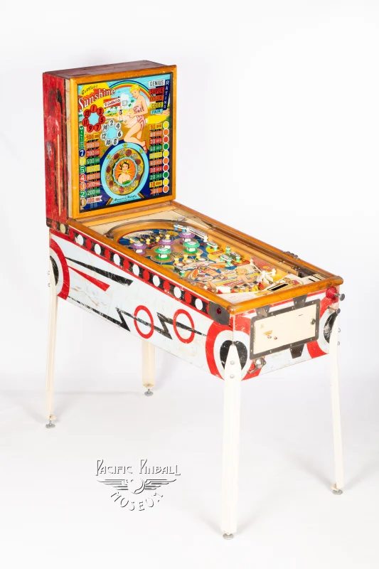 sunshine-381-34.jpg pinball machine - Preview image showing playfield artwork and design details