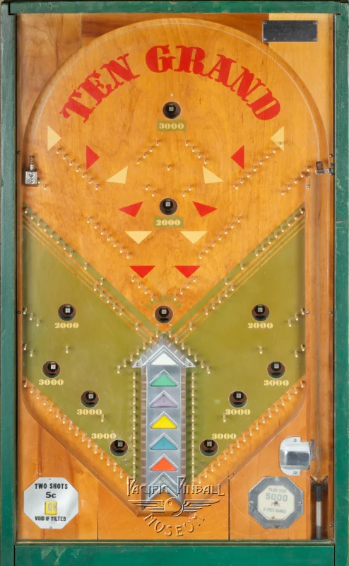 ten-grand-3009-pf.jpg pinball machine - Preview image showing playfield artwork and design details