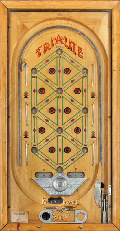tri-a-lite-3205-pf.jpg pinball machine - Preview image showing playfield artwork and design details