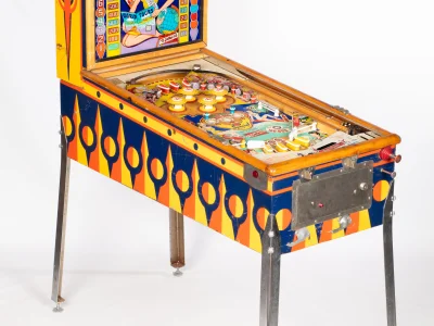 world-beauties-389-34.jpg pinball machine artwork